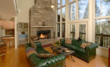 A review of Buckhorn Inn often mentions the cozy fireplaces.